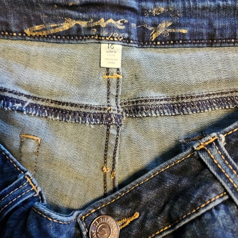 Seven 7 Blue Jean Shorts Sz 16 Dark Denim Cuffed 4" Inseam Womens Weekend - Picture 5 of 7